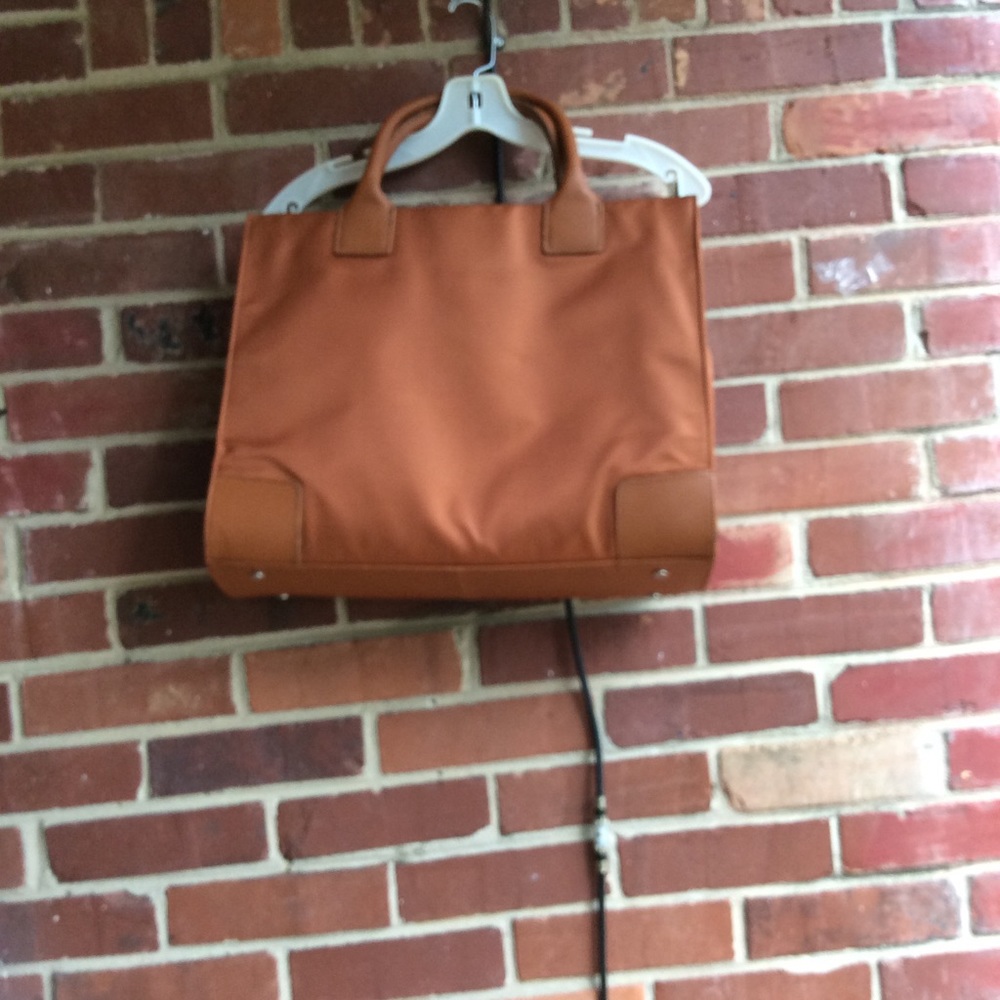 Joy 👜 - Picture 2 of 8
